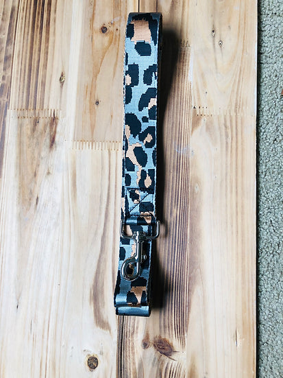 Silver, Beige & Black Camo Leash