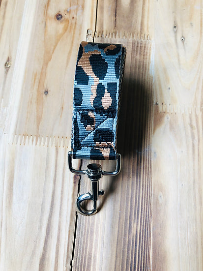 Silver, Beige & Black Camo Leash